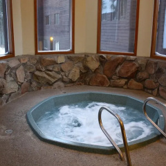 Woods Manor Condo thumbnail 29