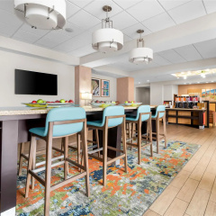 Hampton Inn Marion thumbnail 29