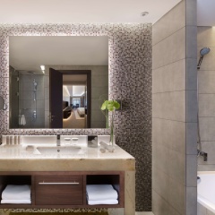 Radisson Blu Hotel, Dubai Waterfront - Bild 12