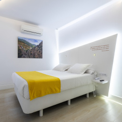 Atarazanas Málaga Boutique Hotel - Bild 3