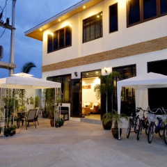 The Iris Pool Villa thumbnail 23