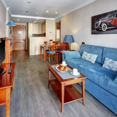 Aparthotel Hispanos 7 Suiza - Bild 18