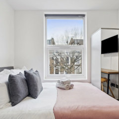 STH Sutherland Avenue Apartment thumbnail 17