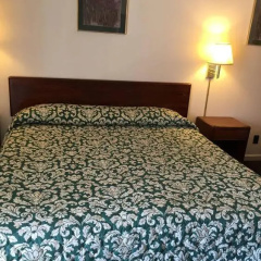 Woodridge Motel thumbnail 24