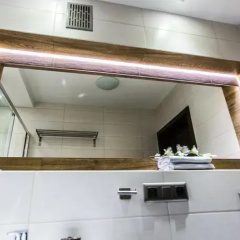 Maple Leaf Apartment thumbnail 1