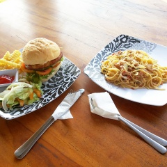 Yogi Beach Bungalow & Restaurant Lembongan - Bild 11