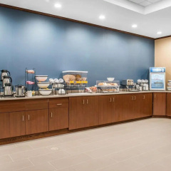 Comfort Inn & Suites Pittsburgh South thumbnail 31