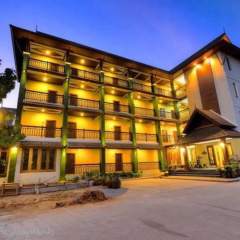 The Boon House thumbnail 15
