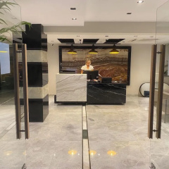 In The Middle Hotel - Bild 8