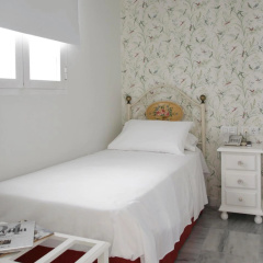 Basic Hotel Puerta de Sevilla - Bild 25