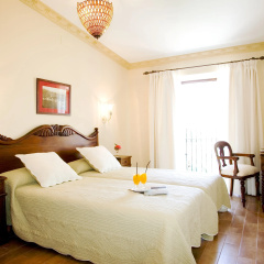 Hotel La Vila - Bild 1