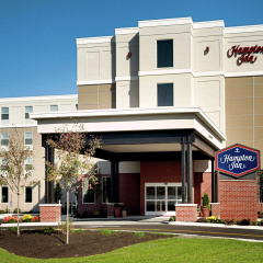Hampton Inn Lewiston-Auburn thumbnail 1