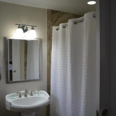 Suwannee Gables Motel and Marina thumbnail 6