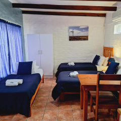 Swartberg Cottages thumbnail 5
