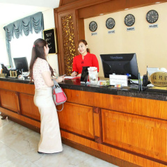 Sunny Holiday Hotel thumbnail 32