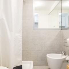 Отель Flatty Apartments - Tadino Италия, Милан - отзывы, цены и фото номеров - забронировать отель Flatty Apartments - Tadino онлайн ванная фото 2