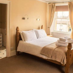 The Royal Oak Hotel thumbnail 6