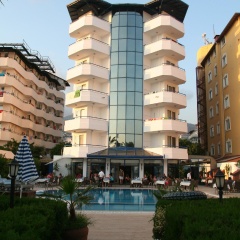 Elysee Beach Hotel - Bild 1