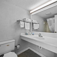 Oasis Hotel thumbnail 8