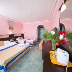 First Class Hotel - Bild 2