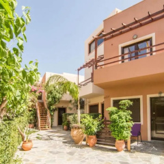 Lito Apartments, ,