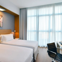 Hilton Garden Inn Milan North thumbnail 3