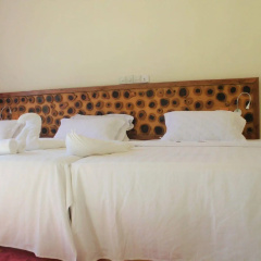 Sunshine Lodge thumbnail 19