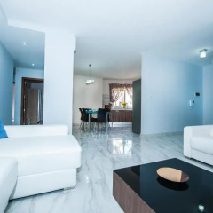 The Waves holiday apartment thumbnail 5