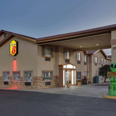 Super 8 by Wyndham Roswell thumbnail 1