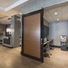 Hampton Inn & Suites Portsmouth Downtown thumbnail 13