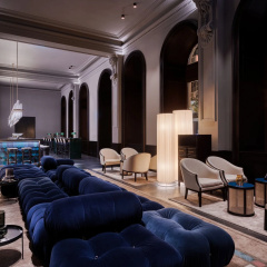 Dorothea Hotel, Budapest, Autograph Collection - Bild 2