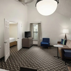2 Bedrooms Single Apartment