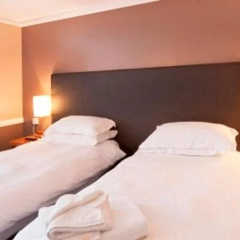 The Red Lion Inn by Greene King Inns thumbnail 1