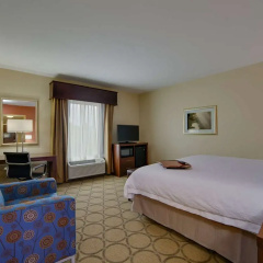 Hampton Inn & Suites Philadelphia/Bensalem thumbnail 28