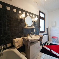 Ferienwohnungen & Gästezimmer Kachel - Bild 9