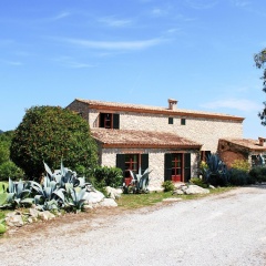 Semi Detached Country House with Large Swimming Pool near Beach & Nice Village - Bild 12