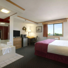 Super 8 by Wyndham Eveleth thumbnail 5