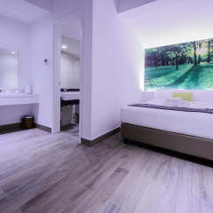 J8 Hotel - Bild 3