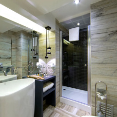 The Place Hotel thumbnail 9