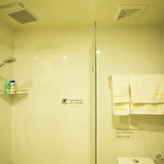 Xian Travelling With Hostel Zhu Que Men thumbnail 15