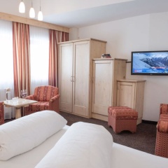 Glanzer Homes - Hamrach Suite (SOE077) photo 4