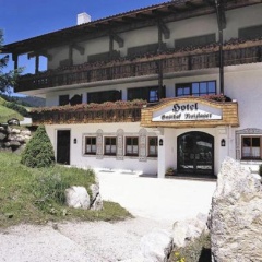 Hotel-Gasthof Nutzkaser - Bild 1