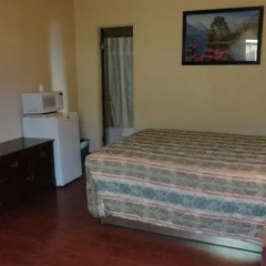 Sunset Motel thumbnail 3