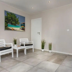 Surf Villa thumbnail 1