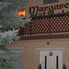 Margaret Apartman thumbnail 1