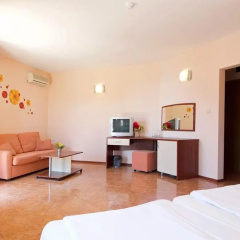 Sunny Flower Hotel thumbnail 6