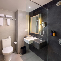 Sevn Legian Hotel - Bild 8