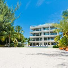 Sea Breeze, Grand Cayman in West Bay, Cayman Islands from 975$, photos, reviews - zenhotels.com photo 11