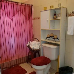 Yoli's Bed & Breakfast thumbnail 9
