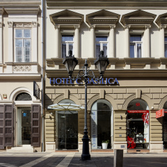 Central Basilica - Bild 1